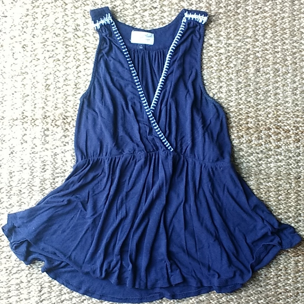Deep V-neck tank top